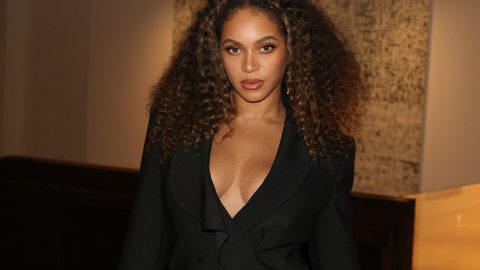 Beyoncé assina novo acordo global com Sony/ATV