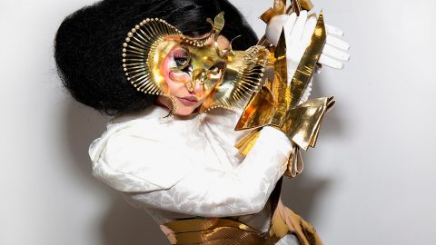 Björk cria música que se transforma conforme as mudanças climáticas