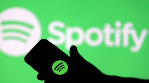 Covid-19: Para cobrir receita, músicos pedem ao Spotify aumento dos pagamentos de royalties