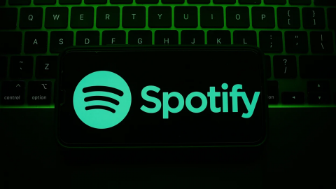 Spotify remove milhares de músicas criadas por IA por suspeitas de fraude
