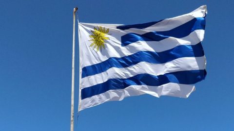 Presidente Uruguaio Busca Acordo com Spotify para Evitar Saída do País